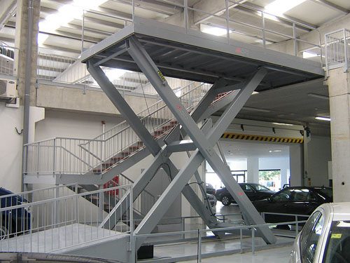 汽車(chē)舉升機(jī)